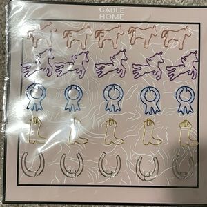 Gable Home horse theme paper clips